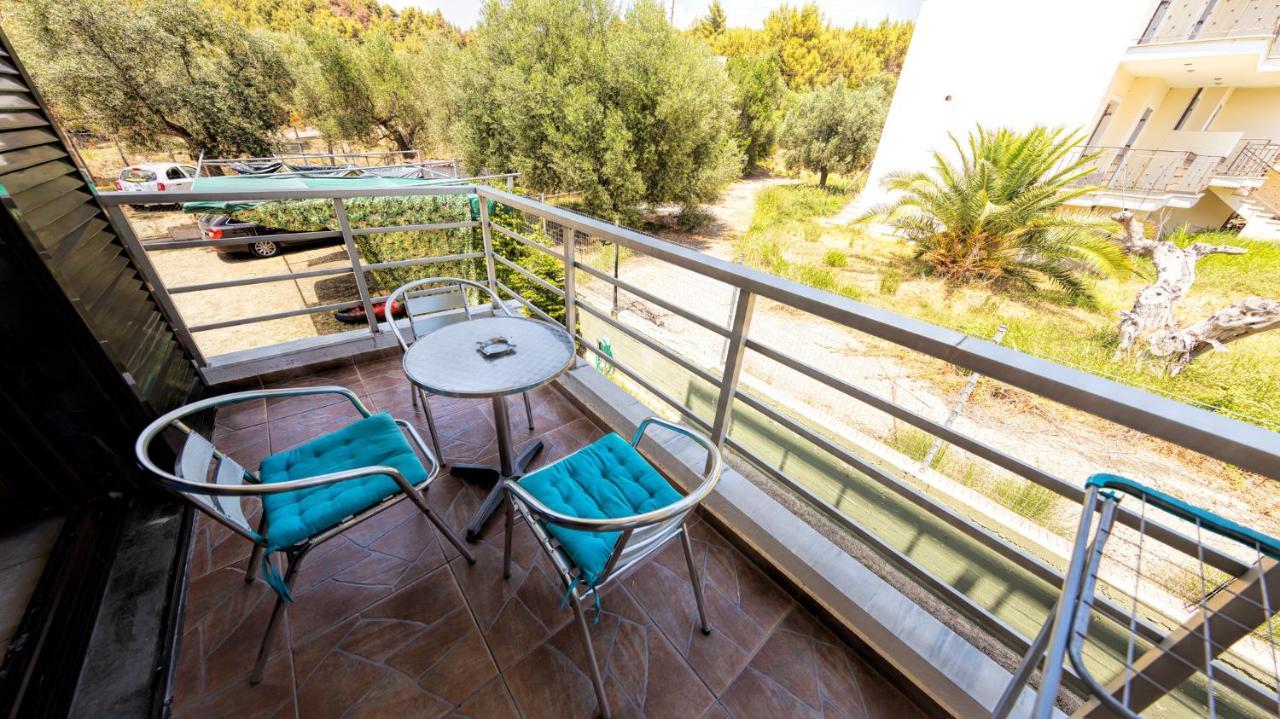Salonikiou Beach Apartments Akti Salonikiou Luaran gambar