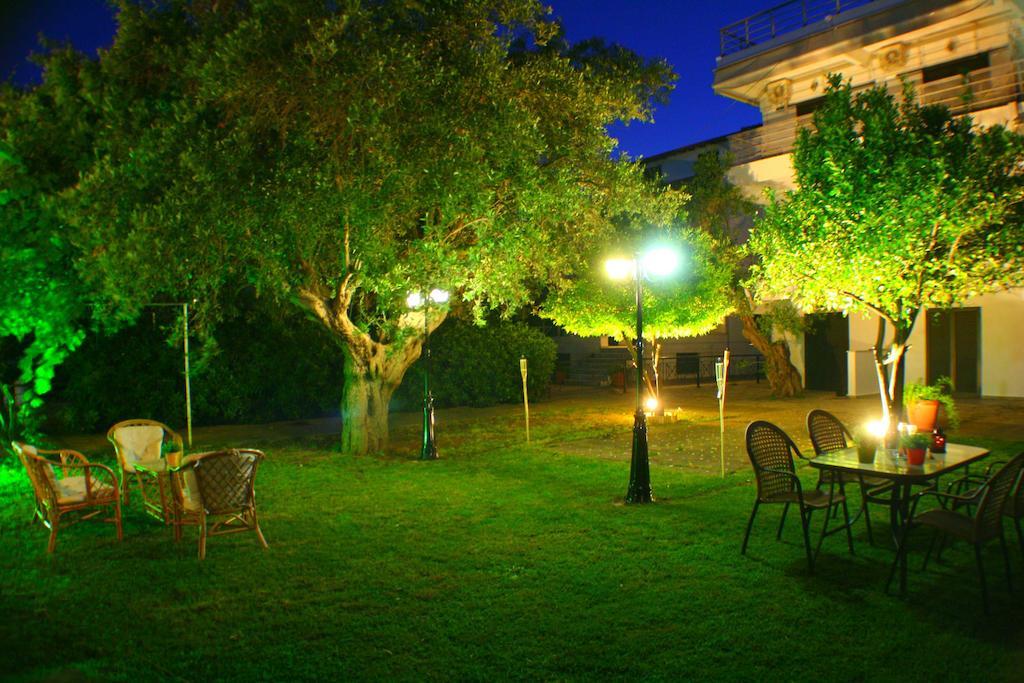 Salonikiou Beach Apartments Akti Salonikiou Luaran gambar