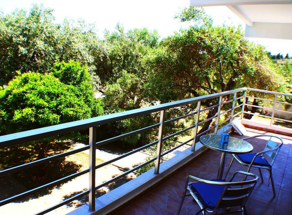 Salonikiou Beach Apartments Akti Salonikiou Bilik gambar