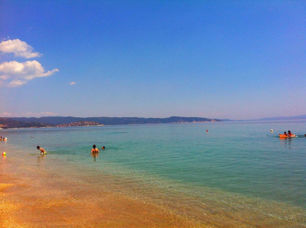 Salonikiou Beach Apartments Akti Salonikiou Luaran gambar