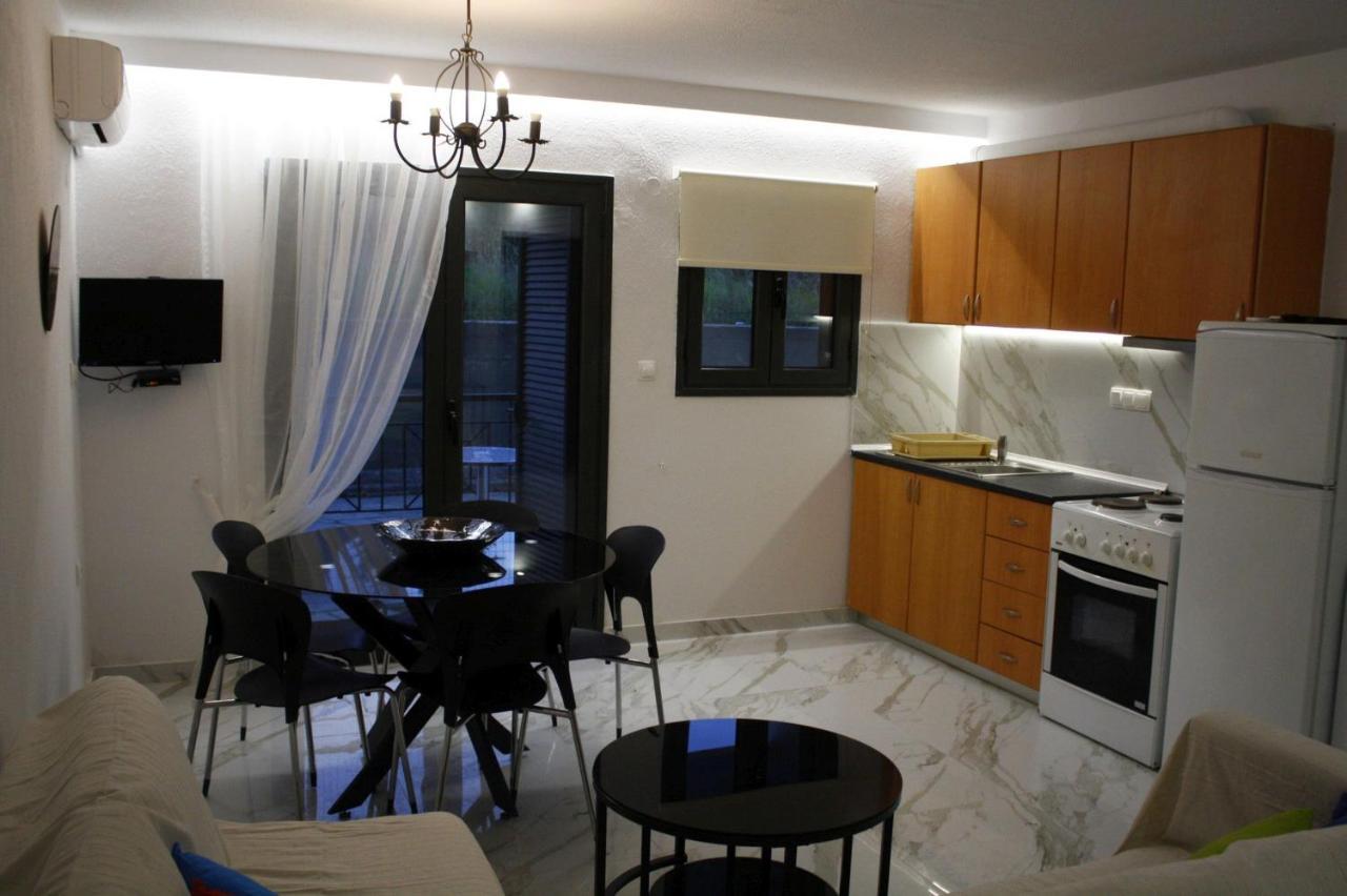 Salonikiou Beach Apartments Akti Salonikiou Luaran gambar